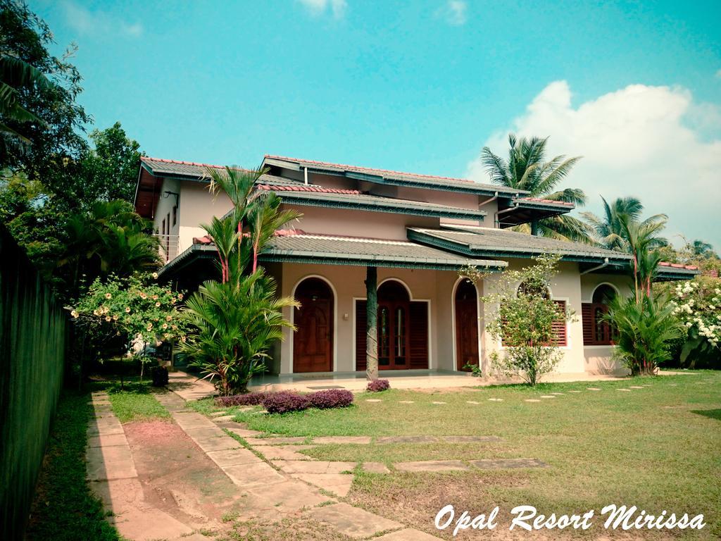 Villa Opal Mirissa Exterior foto